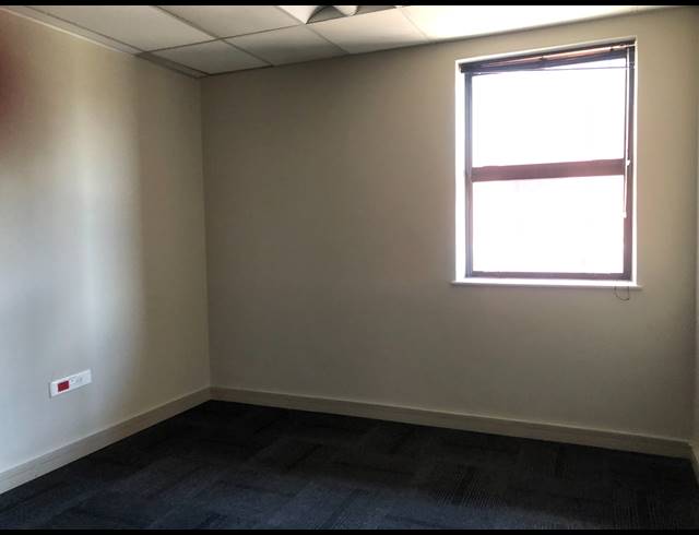 309M² OFFICE TO LET IN WAVERLEY
